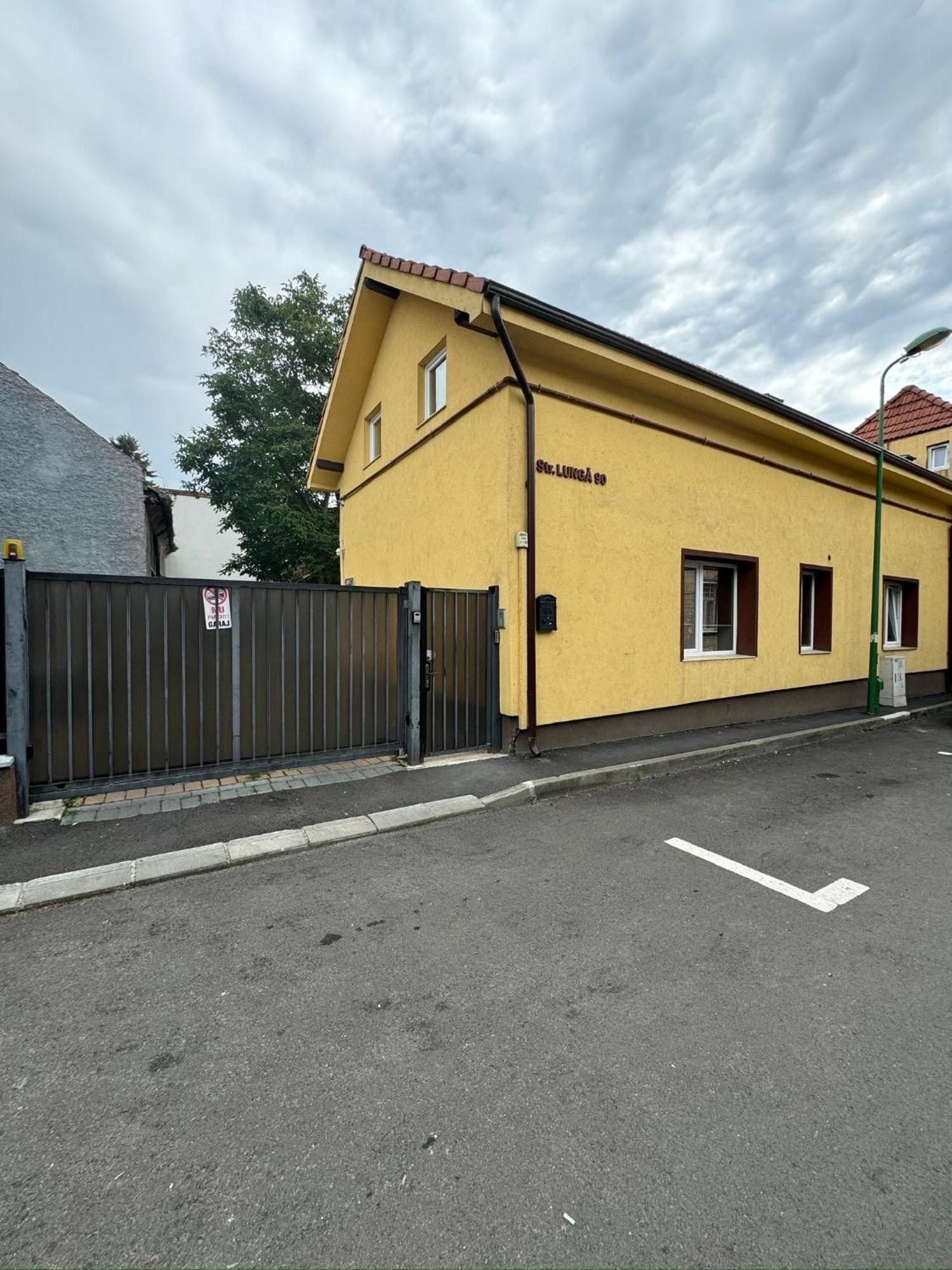 Apartamente De Inchiriat Lucky House Brašov Exteriér fotografie